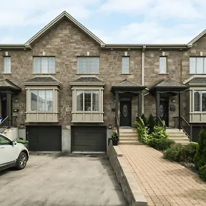Appartement Comfort Townhouse Close To Airport, Montréal