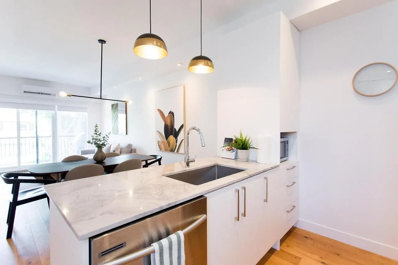 Exquisite Modern Condo In Little Italy By Den Stays Montréal Canada