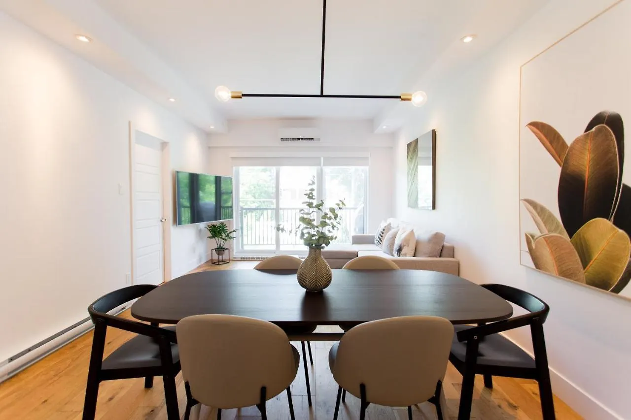 Exquisite Modern Condo In Little Italy By Den Stays Montréal Appartement